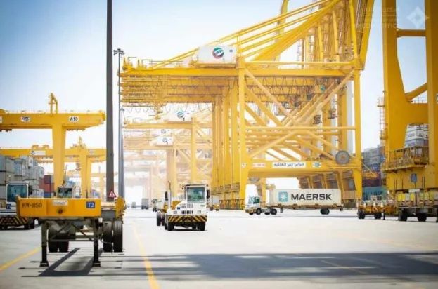 马士基斥资 1.36 亿美元在吉达港设立物流中心;Aramex沙特新开物流中心，直连沙特海关系统加速清关派送