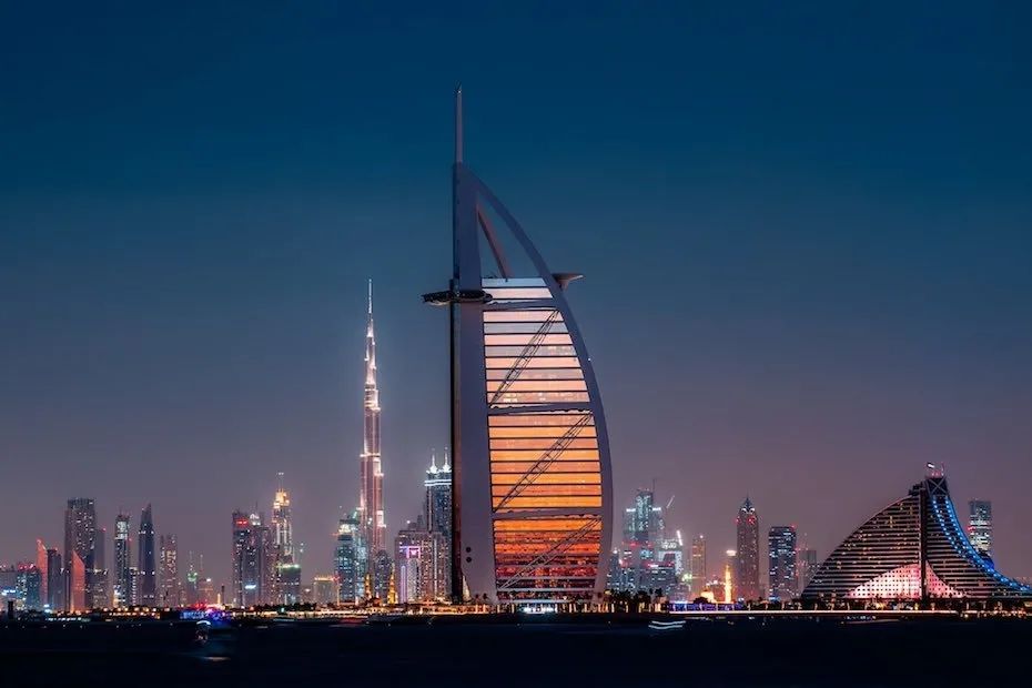 迪拜在 2021 年前十个月颁发了55194个新营业执照